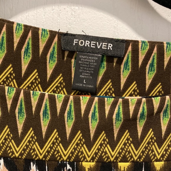 Forever Dress. Size Large - Picture 3 of 4